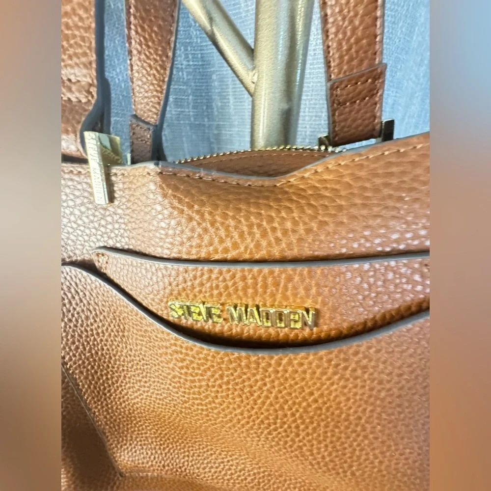 Steve Madden Tan Leather Purse with Gold Detail EUC - Picture 6 of 10